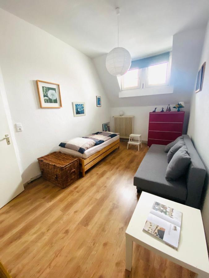 Hannover List 2 Bedroom Home Away From Home Bagian luar foto